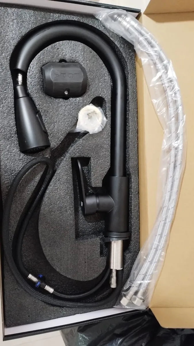 Llave Para Cocina Lavaplatos Extraíble Negro Flexible