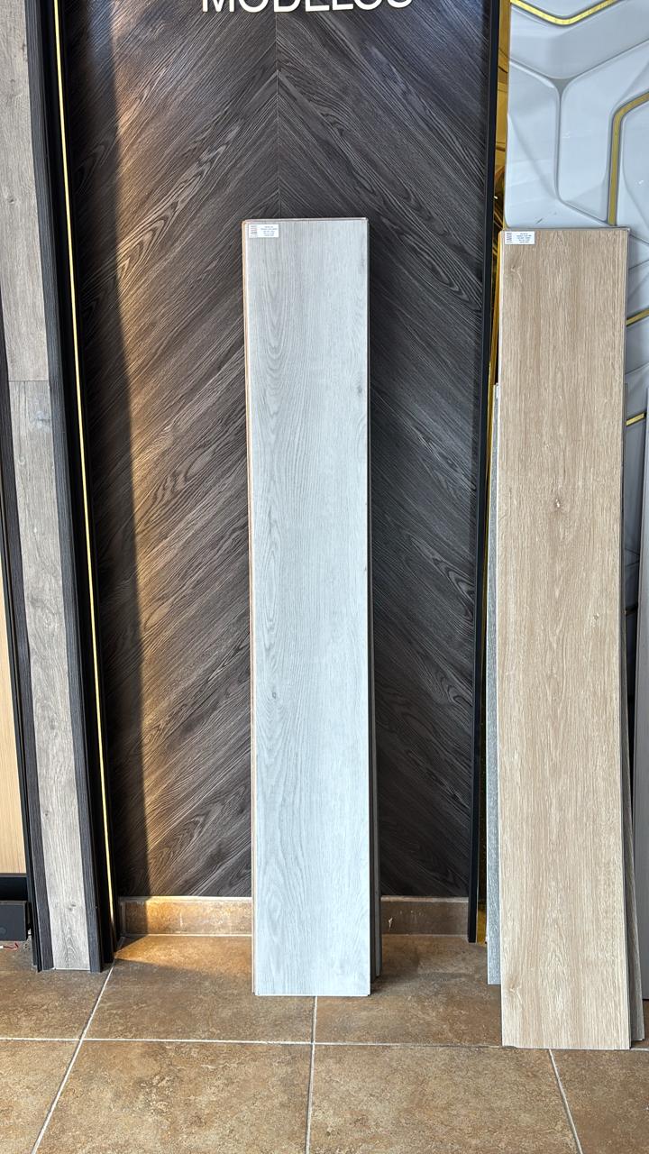 Piso SPC Alpes Gris Ceniza Claro