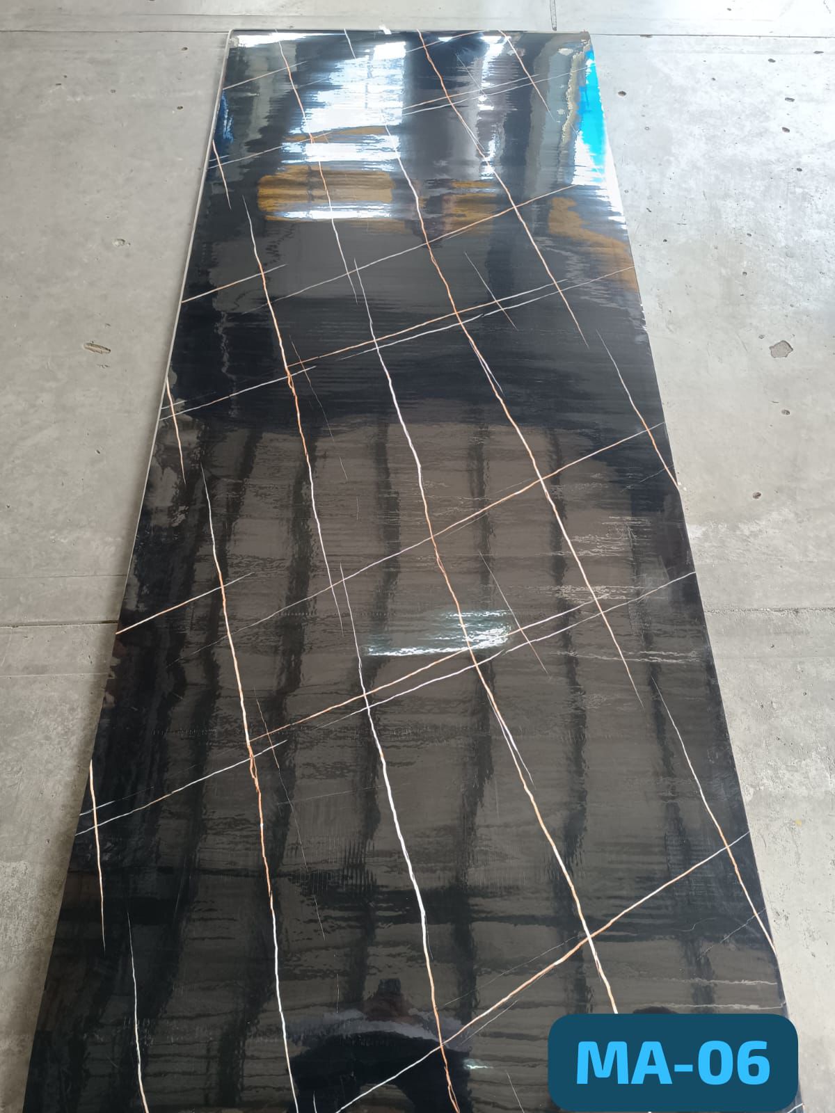 Rollo Mármol Adhesivo 1,20 x 3 metros