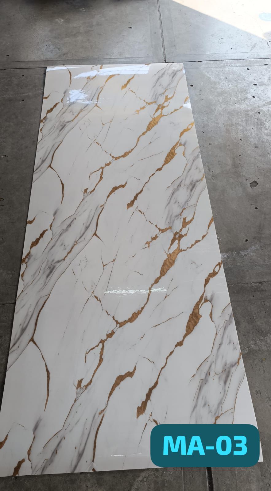 Rollo Mármol Adhesivo 1,20 x 3 metros