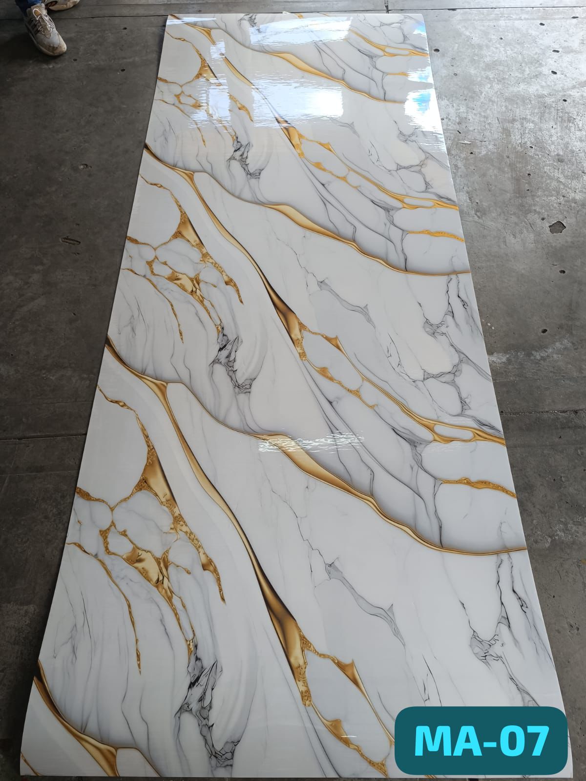 Rollo Mármol Adhesivo 1,20 x 3 metros